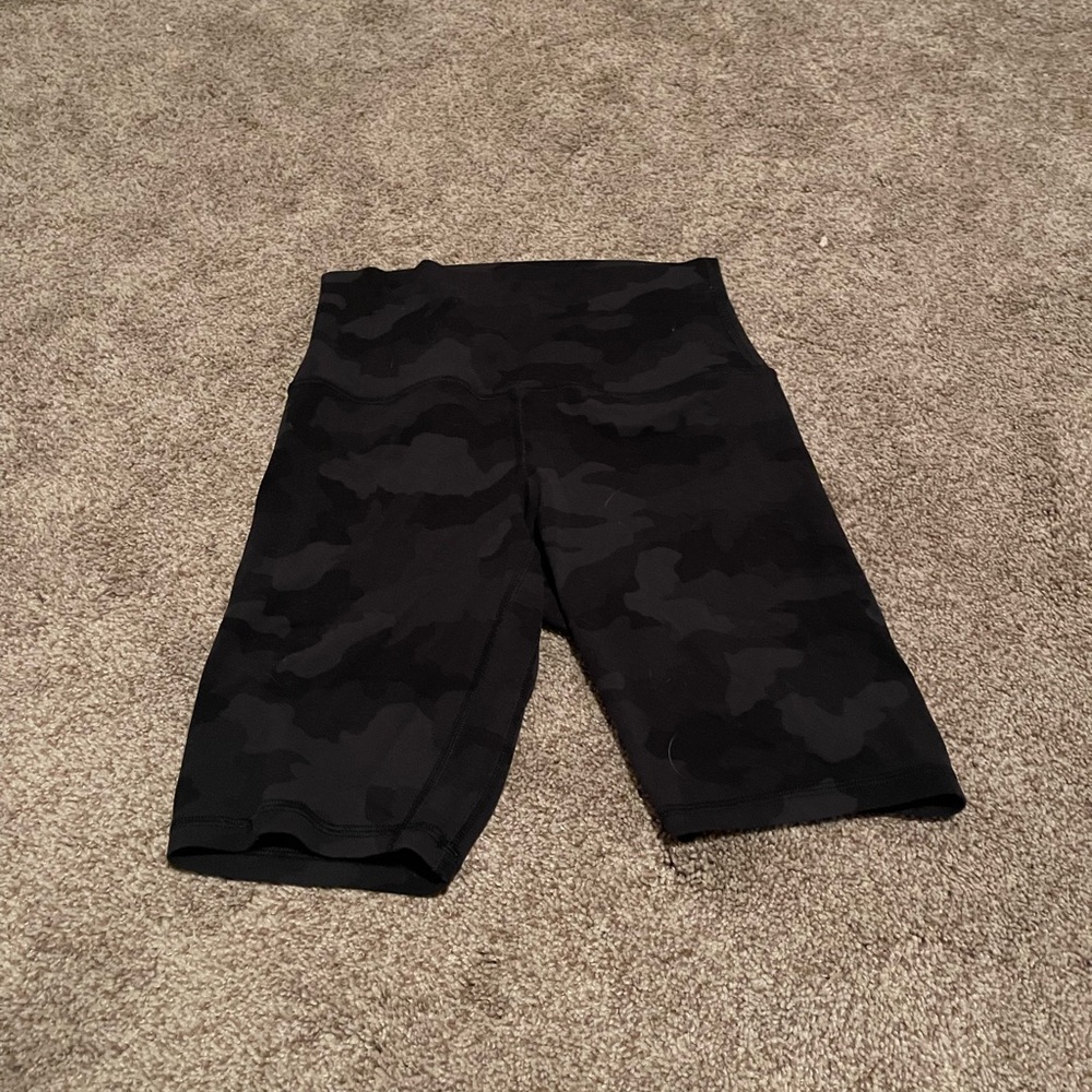 Lululemon Align biker shorts 8”